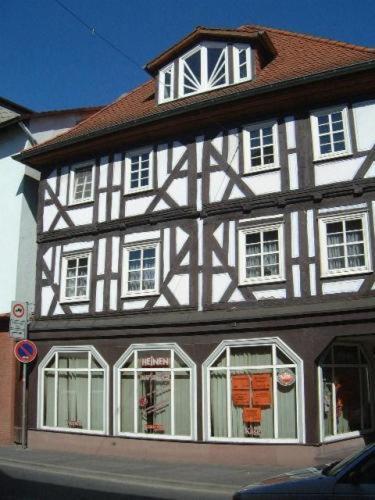 Hotel Hessischer Hof Kirchhain Экстерьер фото